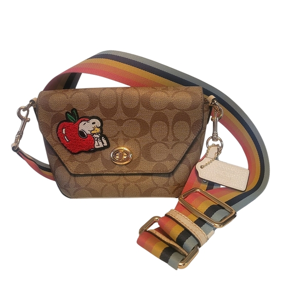 Coach Handbags - Coach X Peanuts Karlee Crossbody